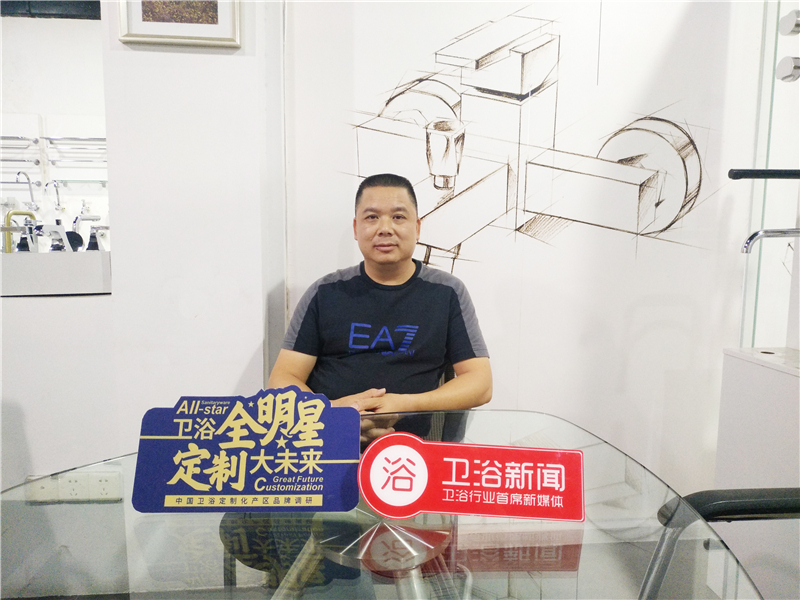 P81027-120802副本.jpg